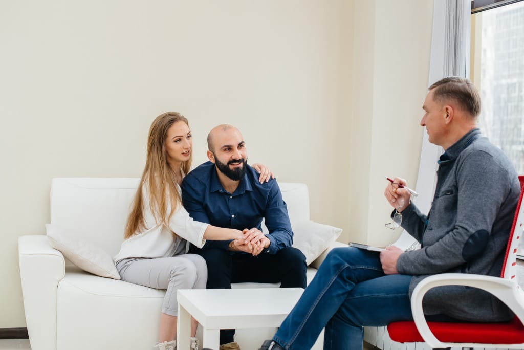 Anxietate socială: psiholog sau psihiatru? Cum să alegi corect 4 - psihiatrie, psihologie Sprijina un prieten pentru starea de anxietate generalizata - psihiatrie, psihologie